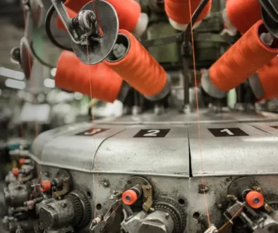 Hilos industriales: Tipos, aplicaciones y ventajas